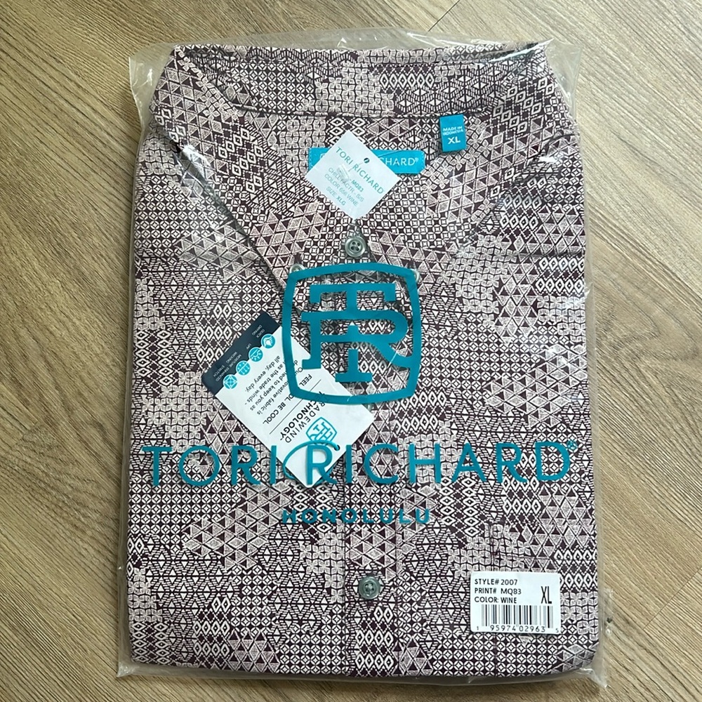 Tori Richards Button Up